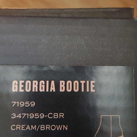 NWT FRYE Georgia Cow Print Bootie Cream/Brown - Picture 15 of 15